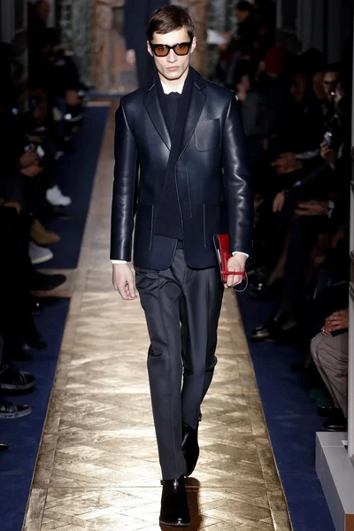 Look 34